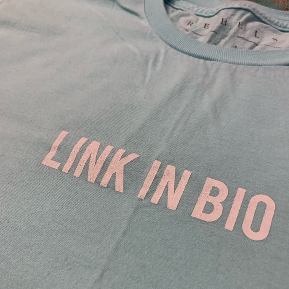 Link In Bio Tee - Picture 2 of 3